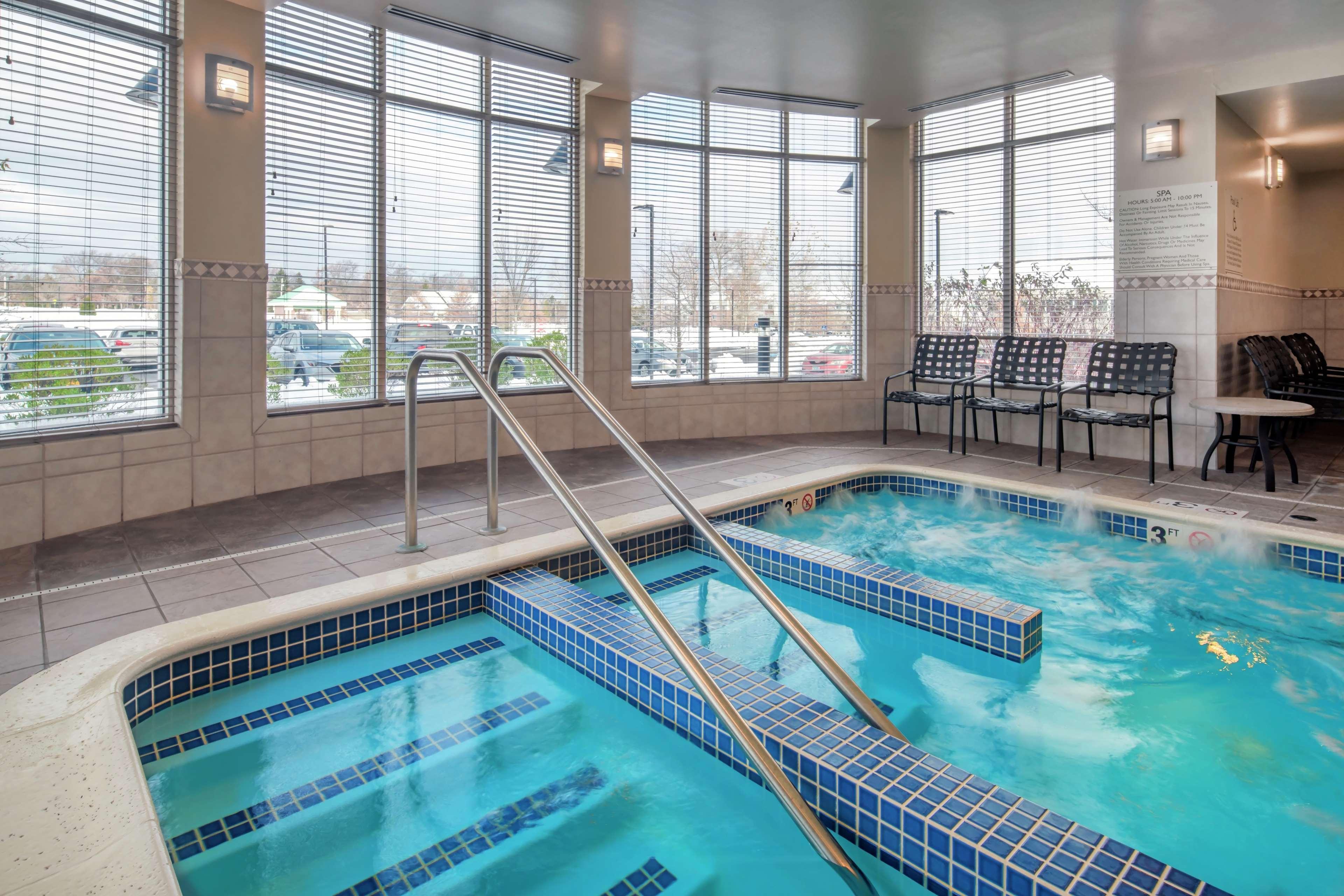 Hilton Garden Inn Devens Common Eksteriør bilde