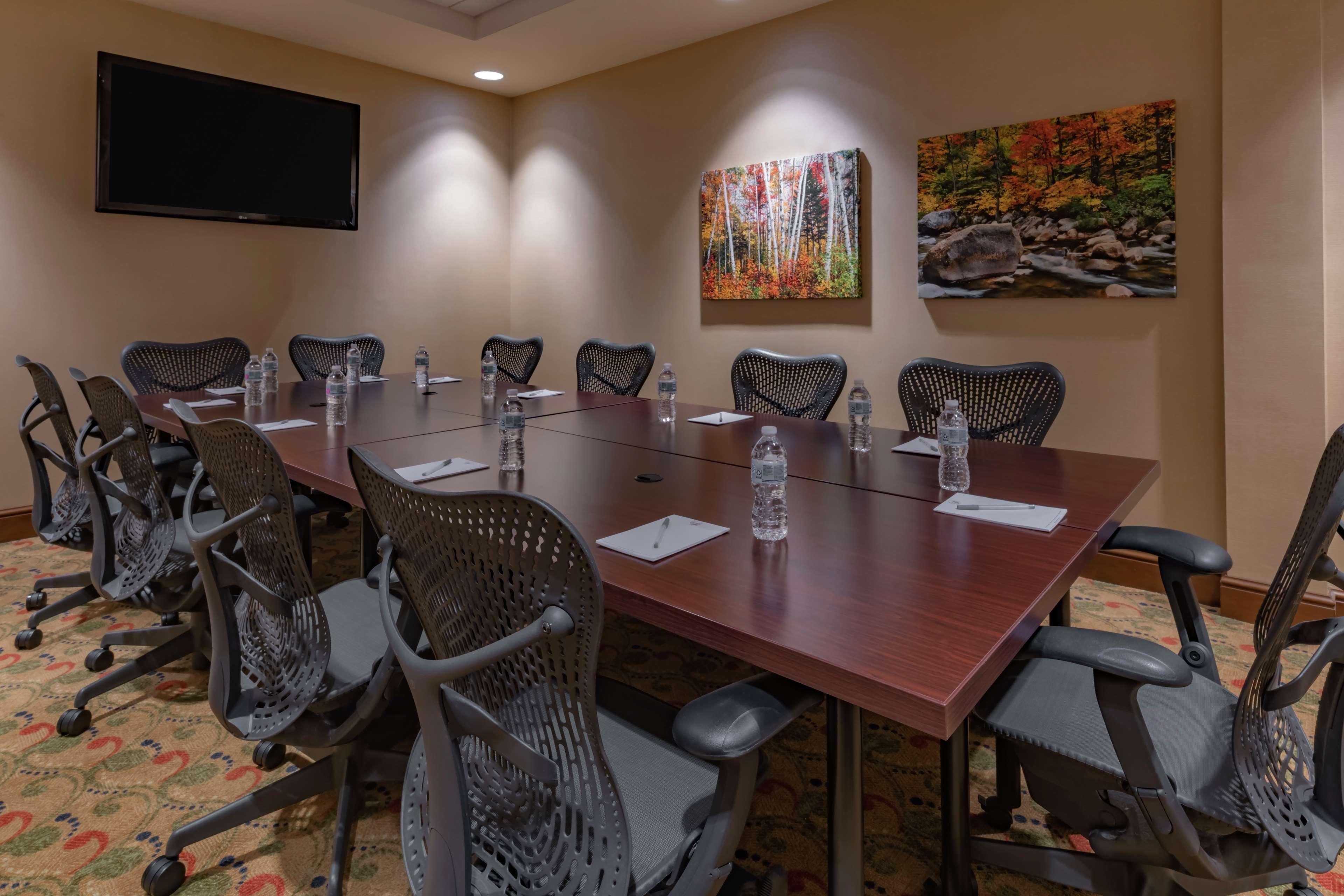 Hilton Garden Inn Devens Common Eksteriør bilde