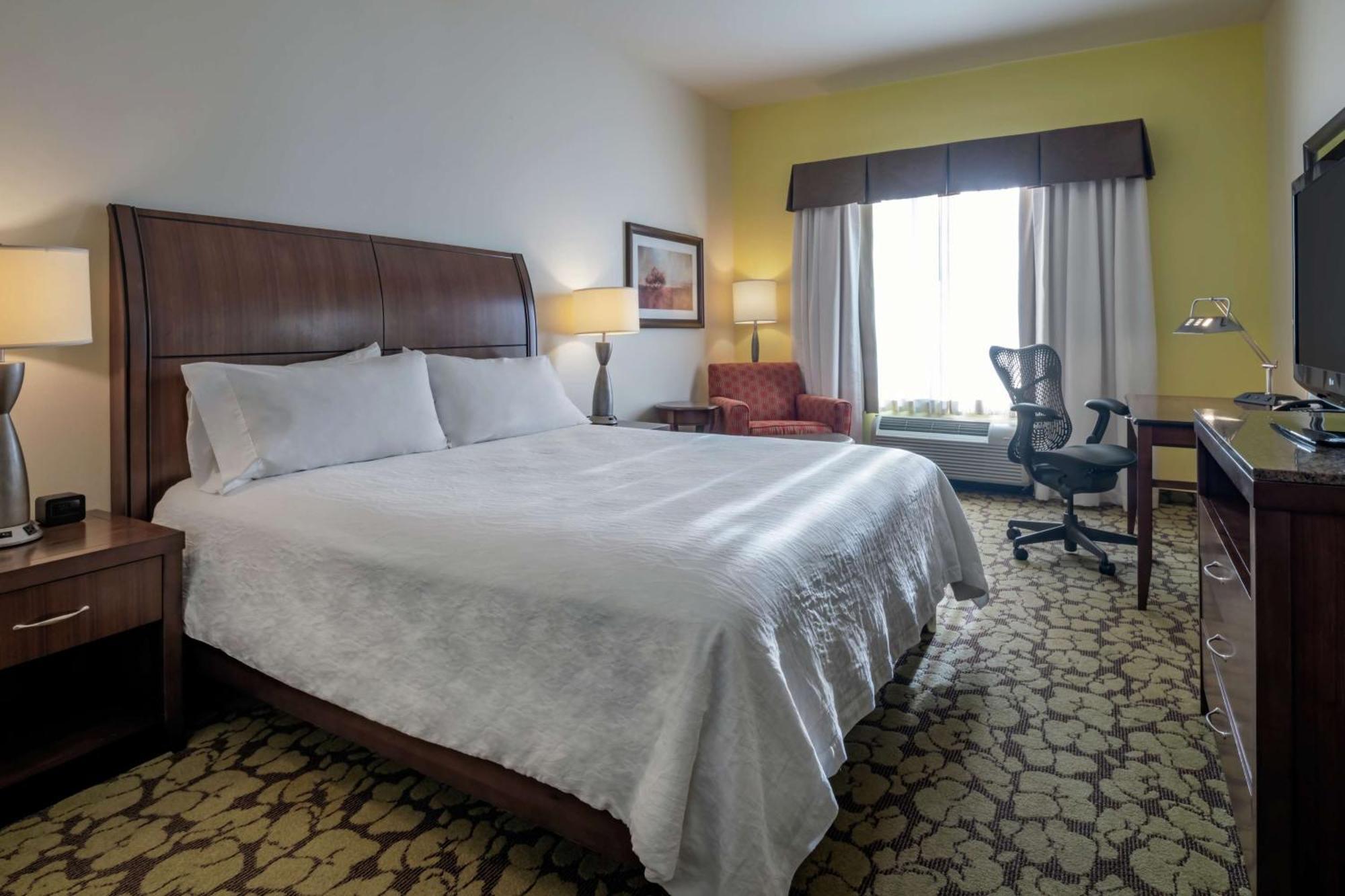 Hilton Garden Inn Devens Common Eksteriør bilde