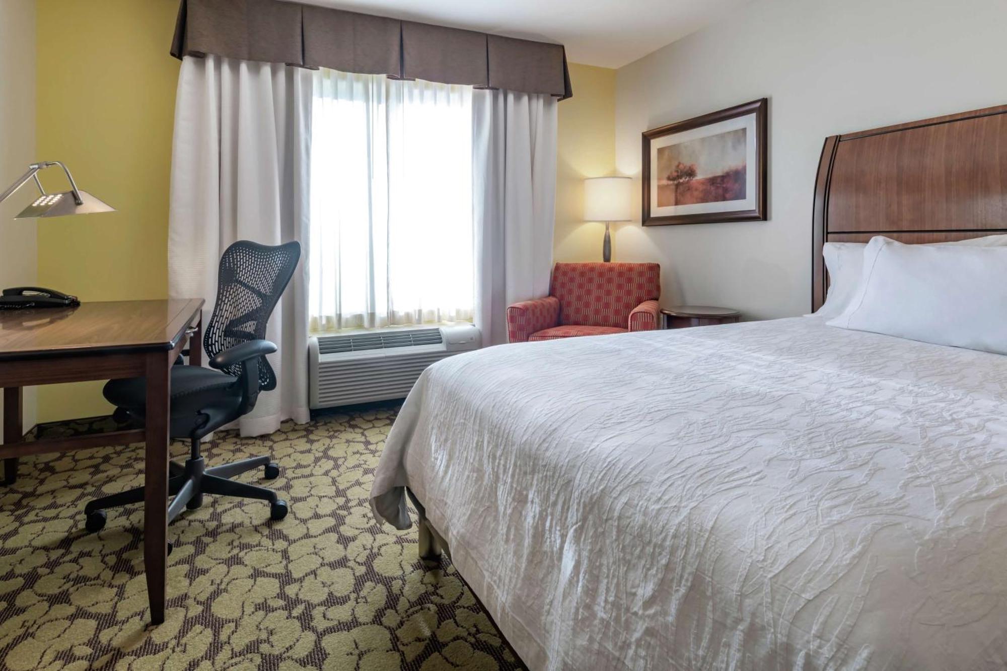 Hilton Garden Inn Devens Common Eksteriør bilde