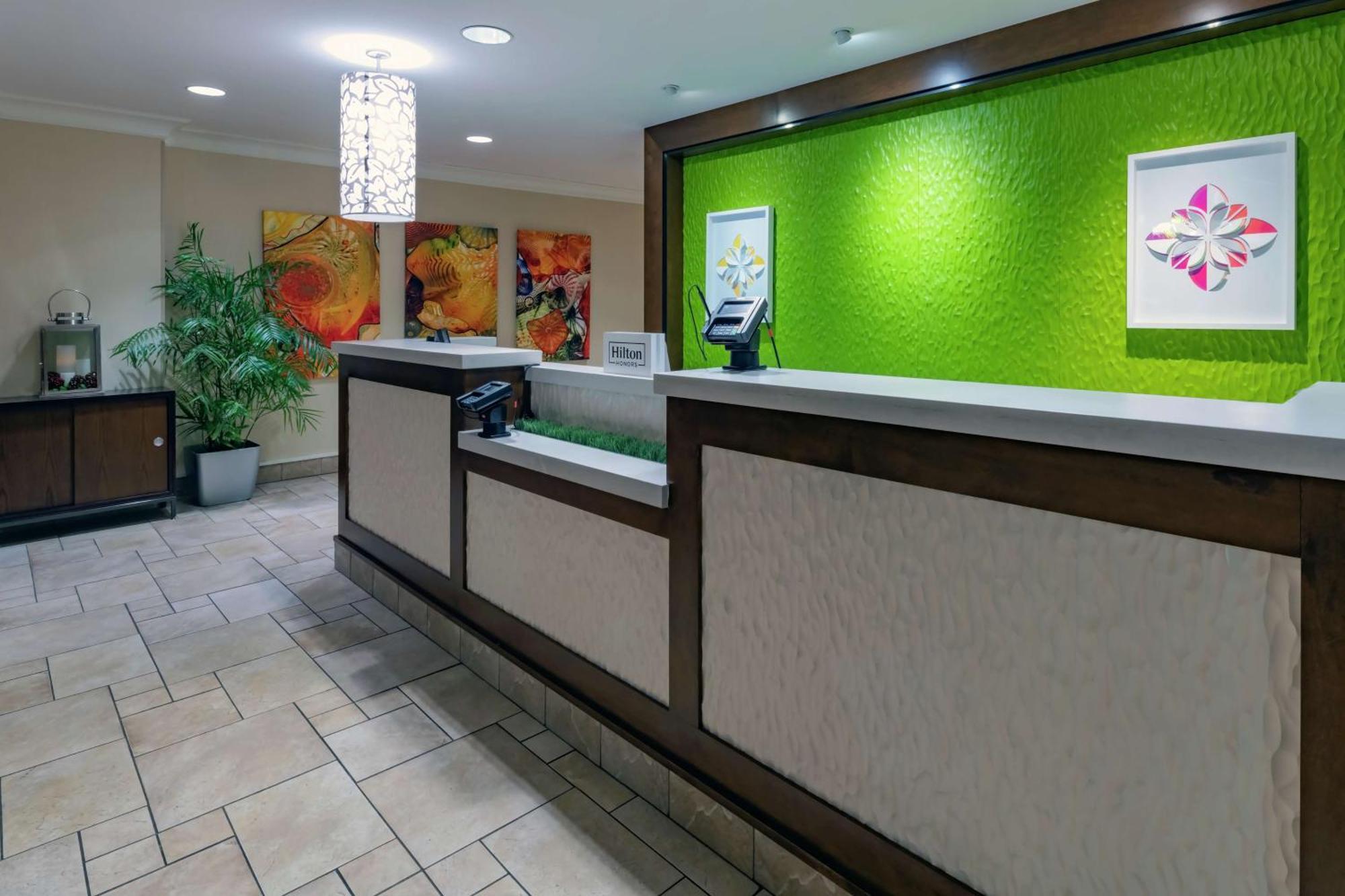 Hilton Garden Inn Devens Common Eksteriør bilde